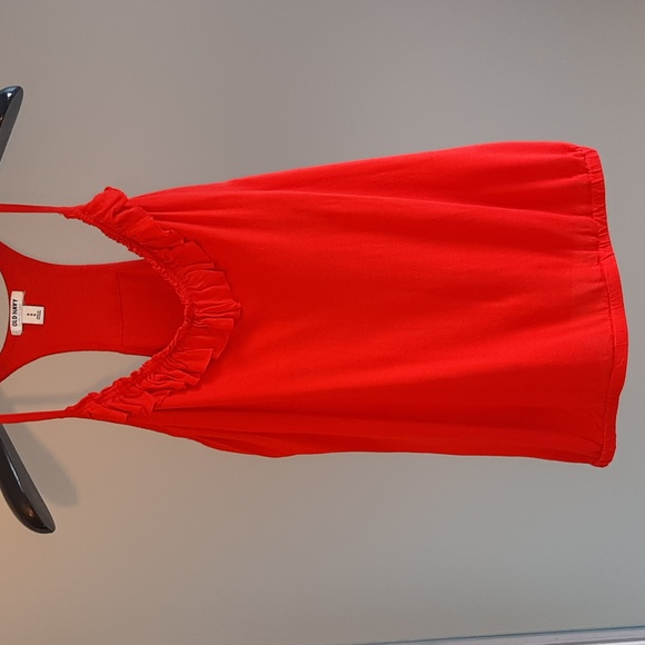 Old Navy t-shirt/tank top. Size Medium.Red - Picture 1 of 11